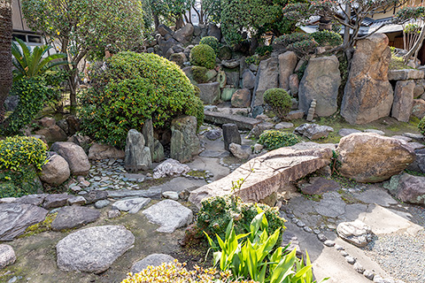 願泉寺庭園