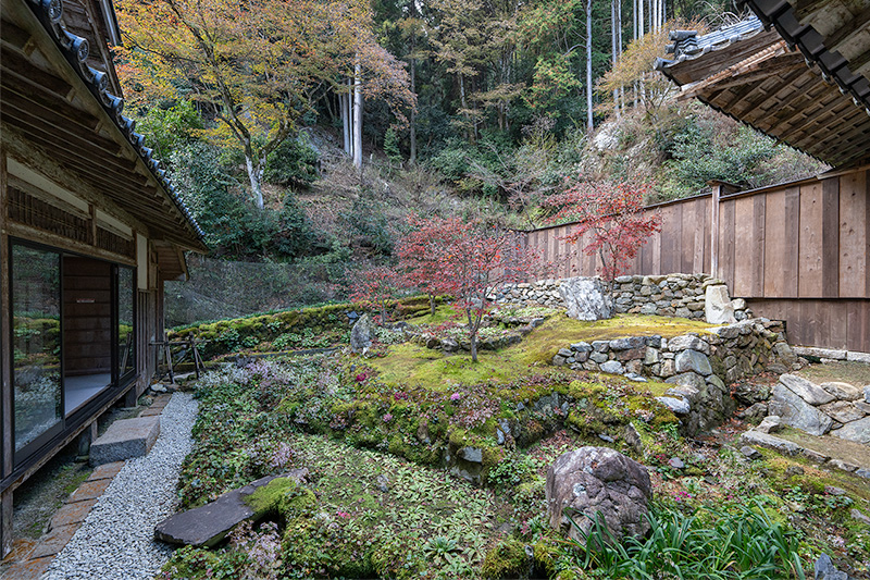 小さな池泉庭園