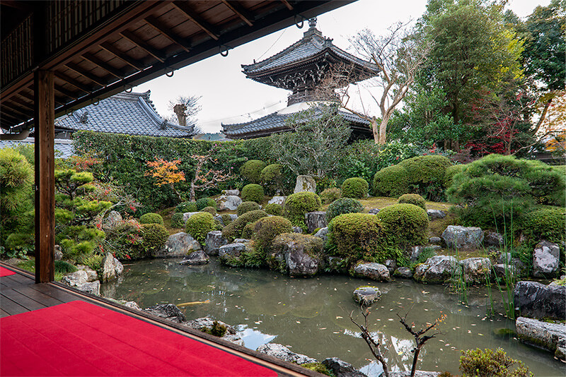 亀岡市を代表する日本庭園