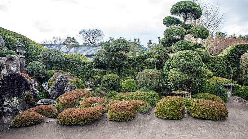 生垣は遠山