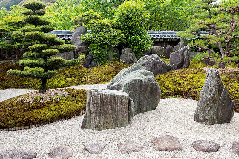 日本庭園の要素がぎっしり
