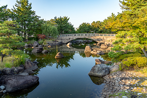 鳥屋野潟公園 日本庭園