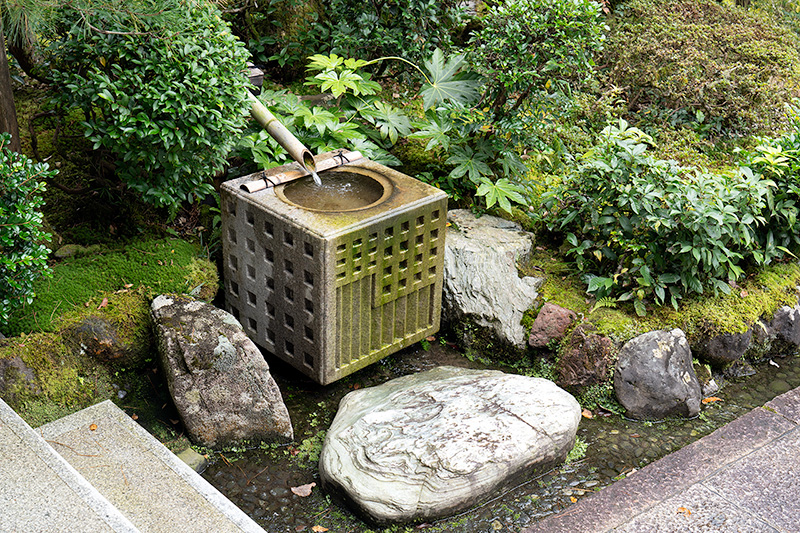 銀閣寺型手水鉢