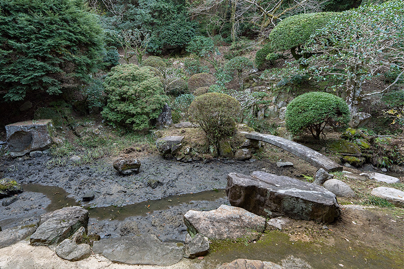 瀑布山水図