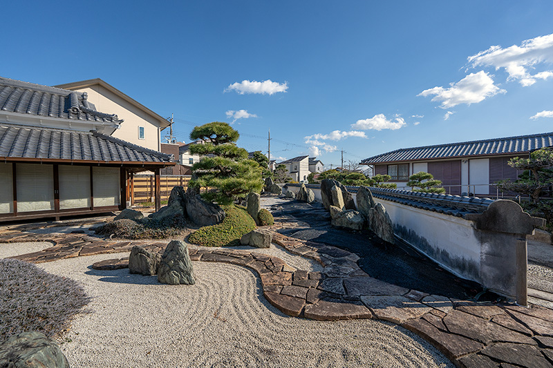 連山風の石組