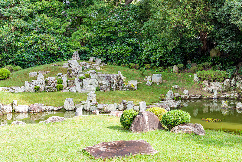 須弥山世界を象徴した石庭