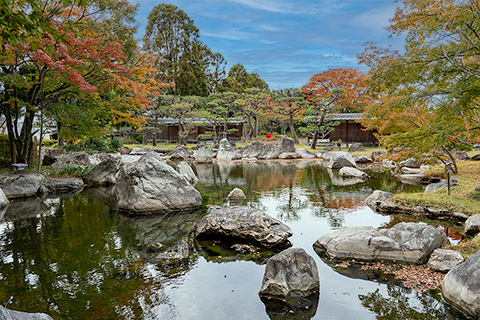 松山城二之丸史跡庭園