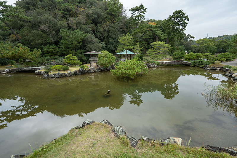 西池