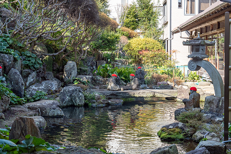 池泉観賞式庭園