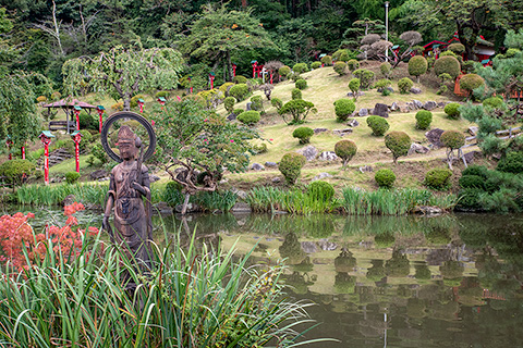 榊山稲荷神社　緑風園