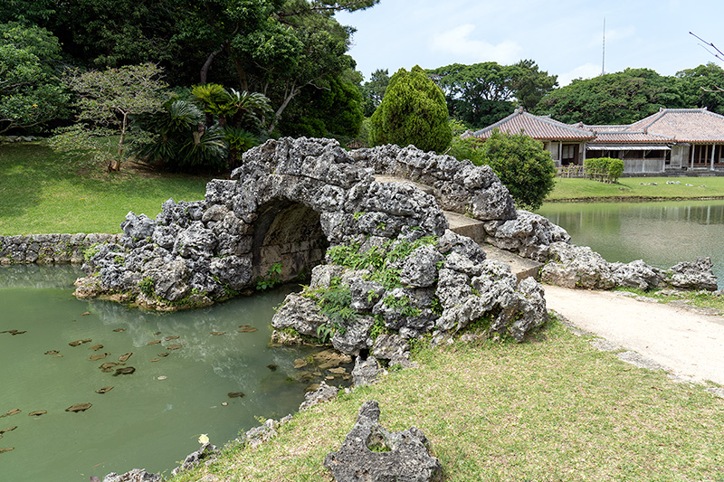 琉球石灰岩による石橋