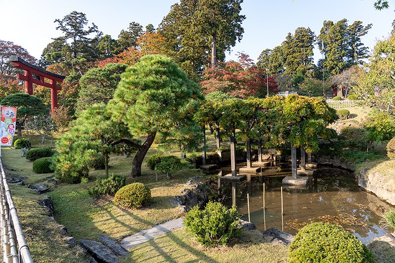 下段の池泉