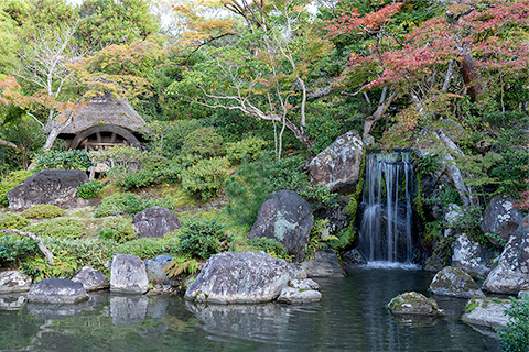 對龍山荘