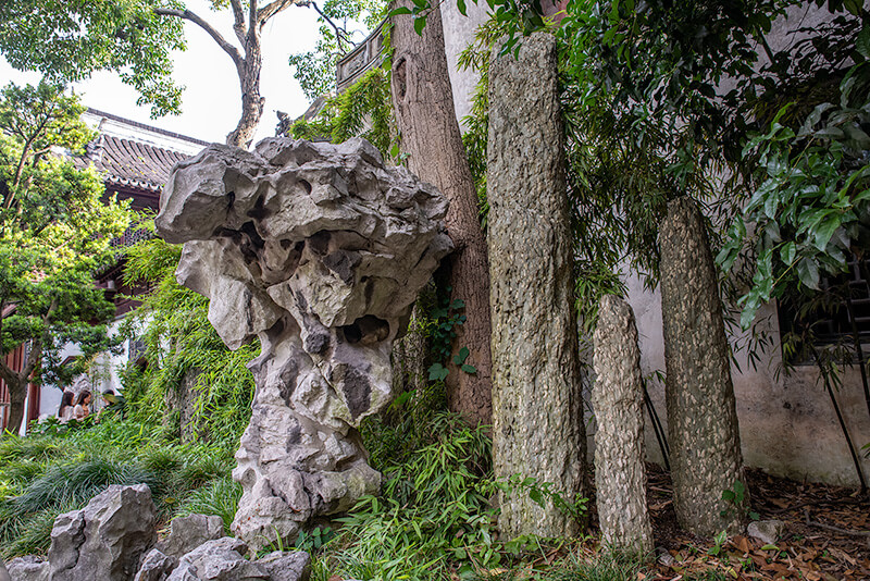 太湖石と石筍