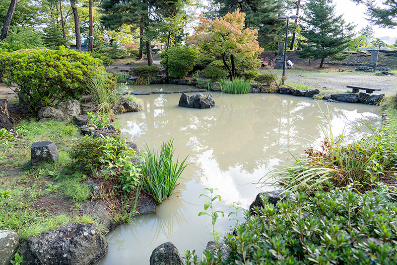 東庭園